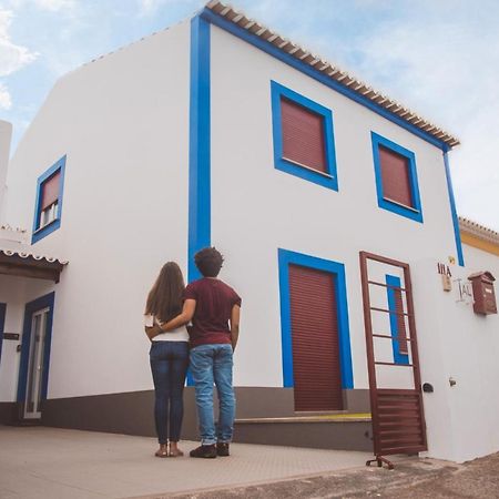 فيلا Casa Do Pequeno Dragoeiro أنغرا دو إِراويزو المظهر الخارجي الصورة