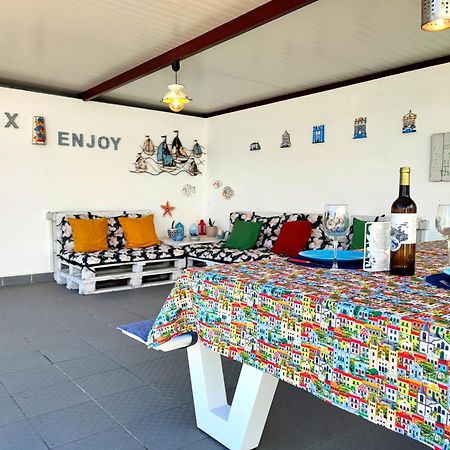 فيلا Casa Do Pequeno Dragoeiro أنغرا دو إِراويزو المظهر الخارجي الصورة