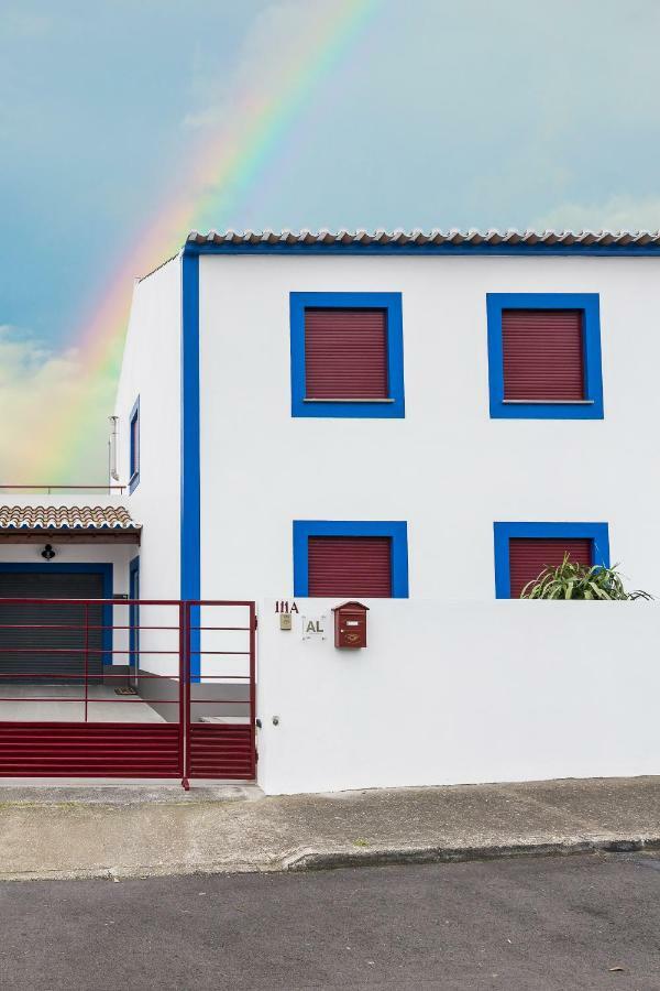 فيلا Casa Do Pequeno Dragoeiro أنغرا دو إِراويزو المظهر الخارجي الصورة