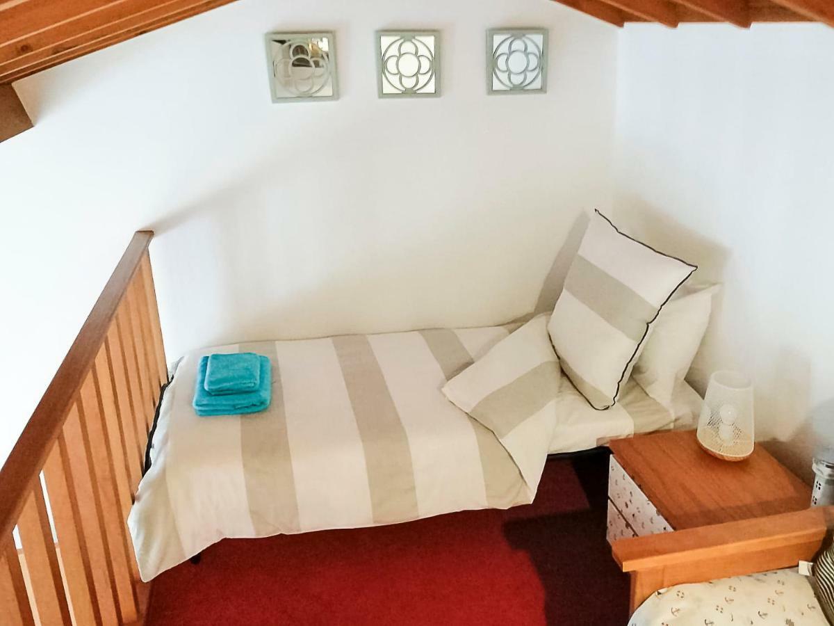 فيلا Casa Do Pequeno Dragoeiro أنغرا دو إِراويزو المظهر الخارجي الصورة